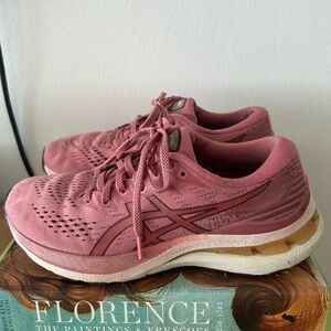 GUC Women's Gel-Kayano 28 Running Shoe - Smokey Rose/Deep Mars Pink Size 8